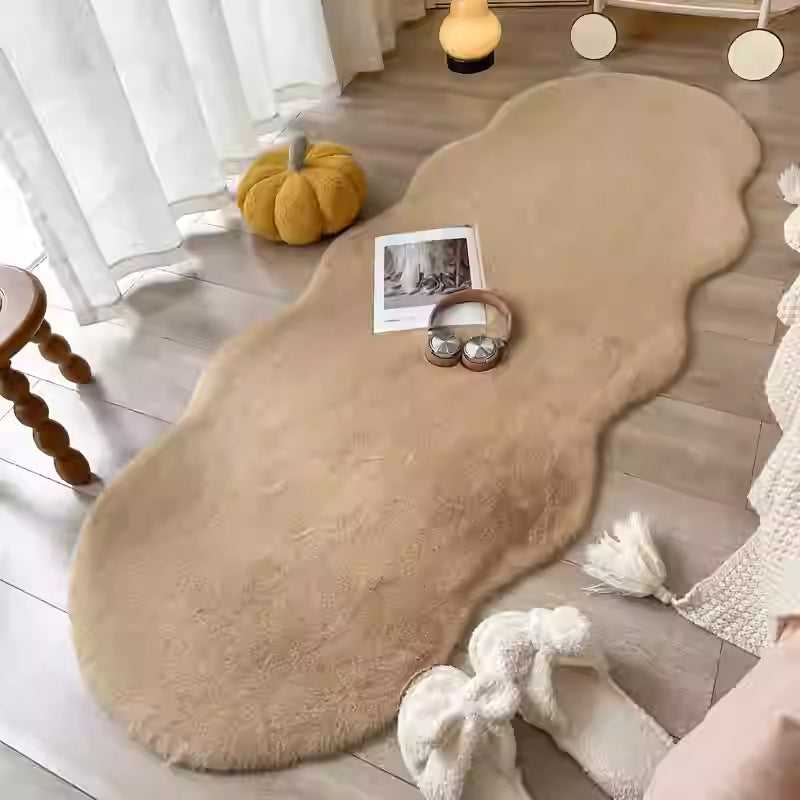 Fluffy Bedroom Rug Soft Living Room Carpet Irregular Shape | Pelo