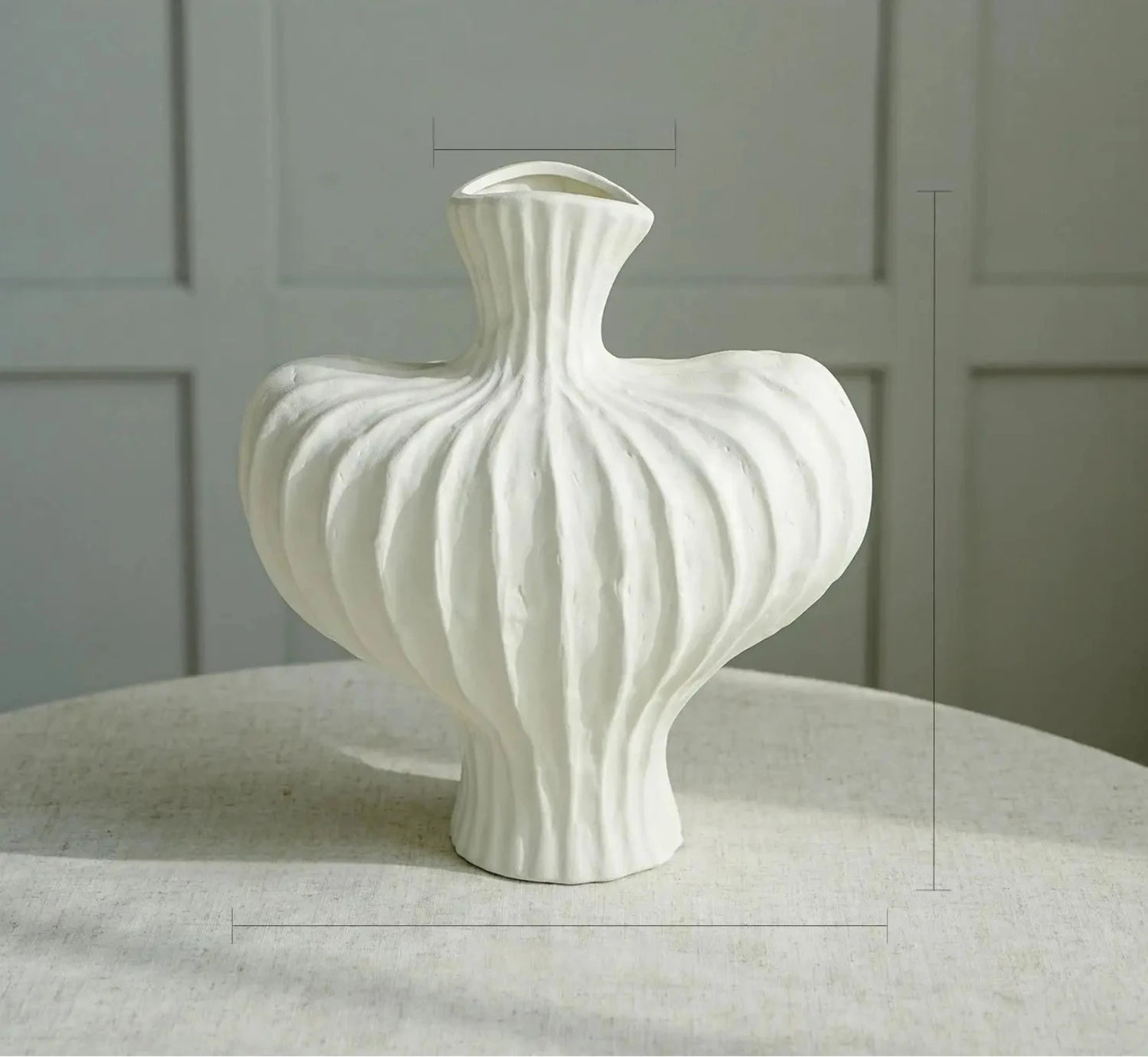 Zess Ceramic-Style Plastic Vase - Sophisticated Desktop Decor 14:10#Black vase