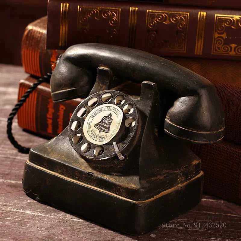 Nordic retro old craft ornaments vintage telephone ornaments, resin crafts, household bedroom living room phone Shape decoration 14:200006152#B sculptures