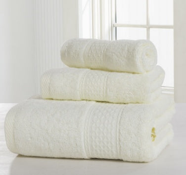 Claro Cotton Bath Towel Set in Beige – Soft & Skin-Friendly