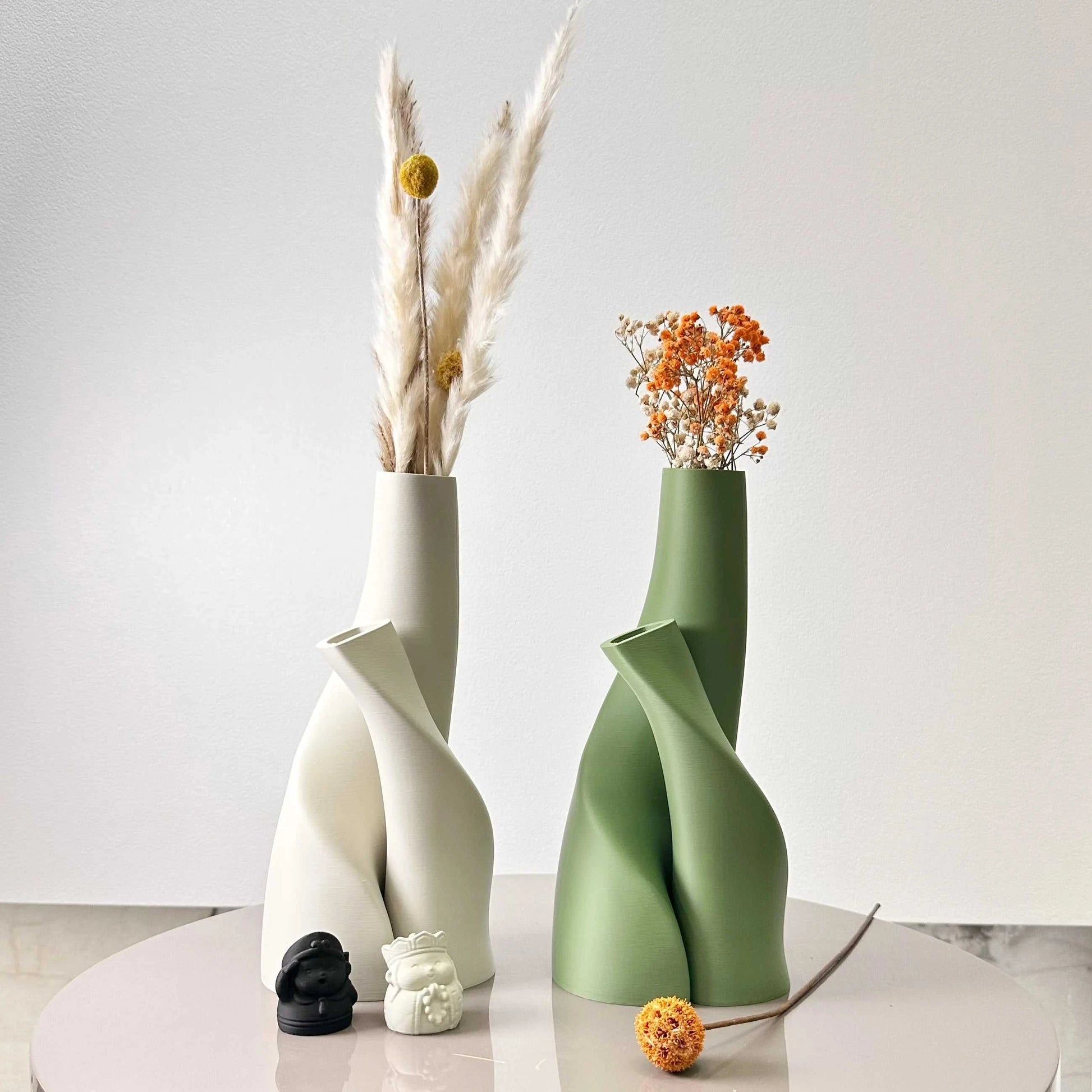 Huggie Plastic Double Vase Set of 2 - Creative Dried Flower Decor 14:193#black vase