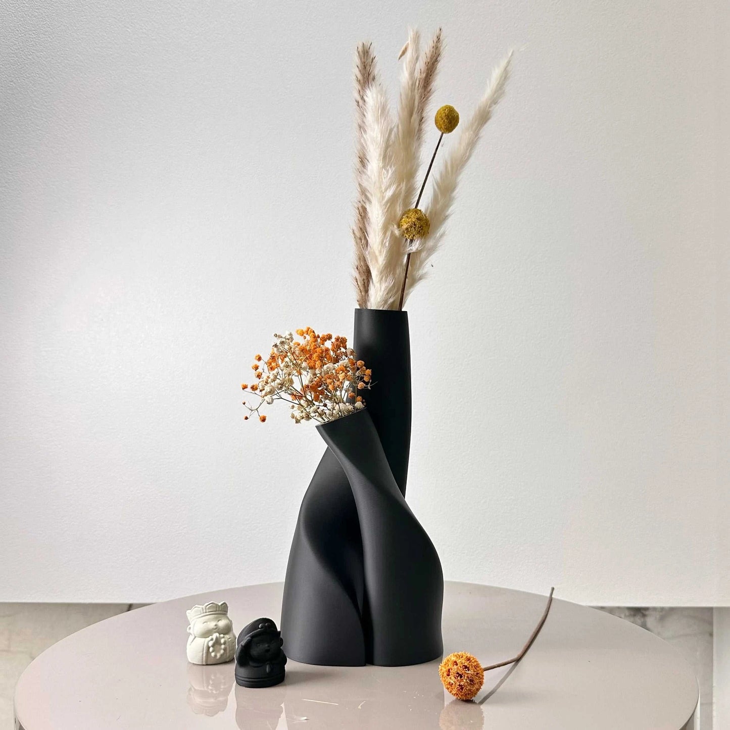 Huggie Plastic Double Vase Set of 2 - Creative Dried Flower Decor 14:193#black vase