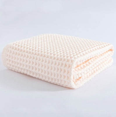 Waffle soft absorbent cotton bath towel in apricot – 140x70cm