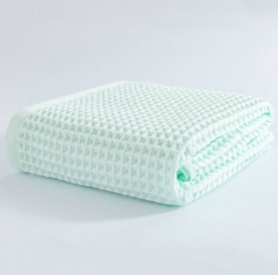 Waffle soft absorbent cotton bath towel in ice green – 140x70cm