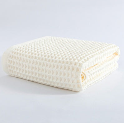 Waffle soft absorbent cotton bath towel in ivory – 140x70cm